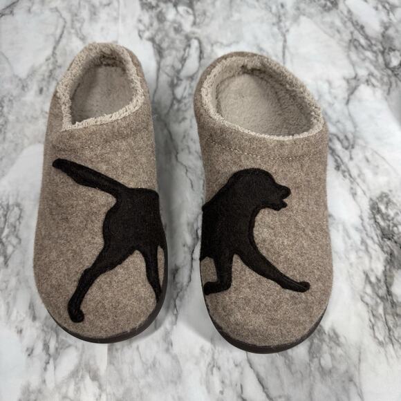 LL Bean Slippers Womens 9 M Taupe Wool Daybreak Scuffs Dog Motif Slip On - Picture 1 of 4